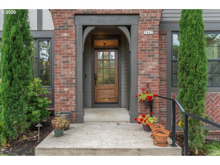 Property Photo:  7607 SE 31st Ave  OR 97202 