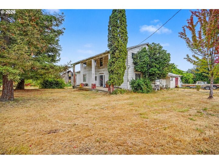 Property Photo:  5720 NE Duniway Rd  OR 97114 