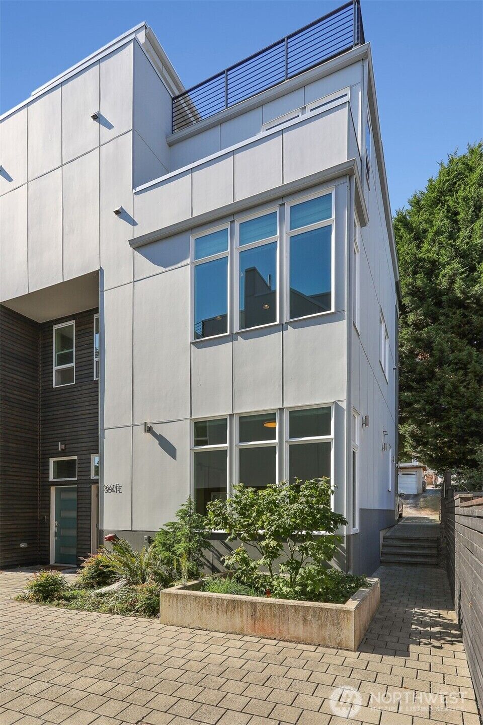 Property Photo: 3641 22nd Avenue W Unit E WA 98199