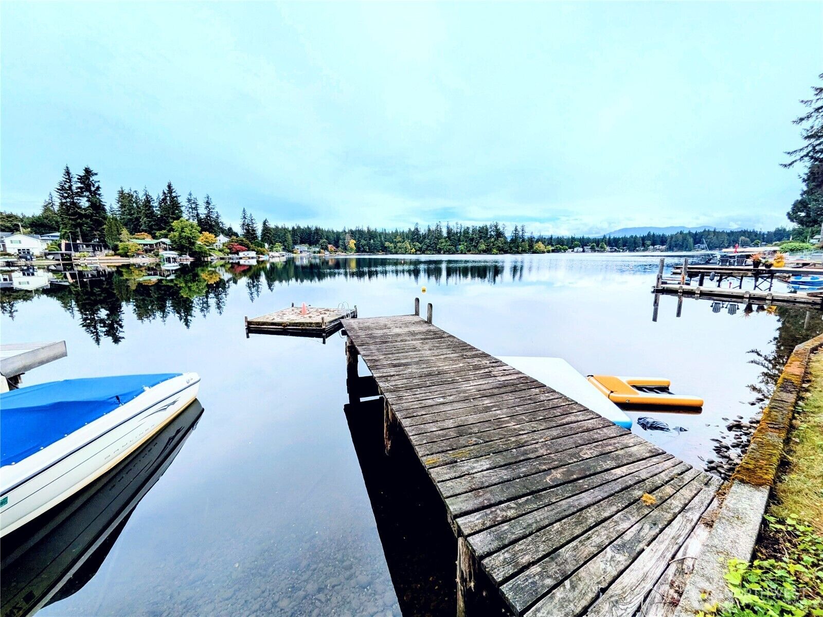 Property Photo:  22004 SE 295th Place  WA 98010 