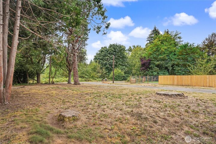 Property Photo:  718  73rd Avenue SE  WA 98501 
