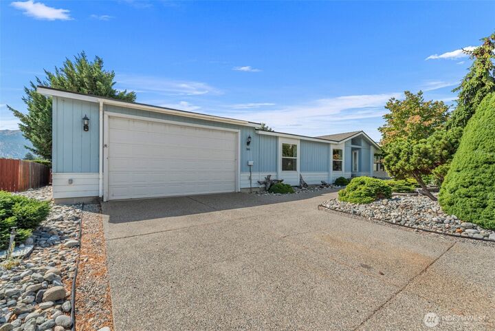 Property Photo: 944 Sunrise Drive WA 98831