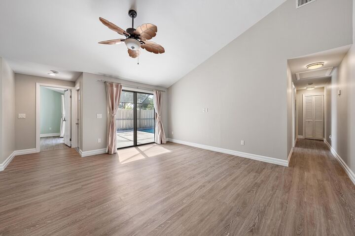 Property Photo:  5896 Golden Eagle Circle  FL 33418 