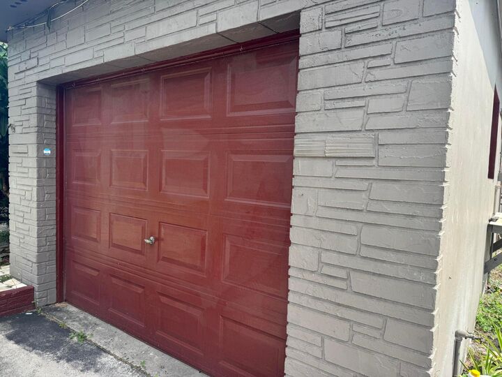 Property Photo:  3340 SW 20th Court  FL 33312 