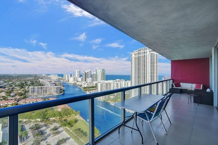Property Photo:  2600 E Hallandale Beach Boulevard T3210  FL 33009 