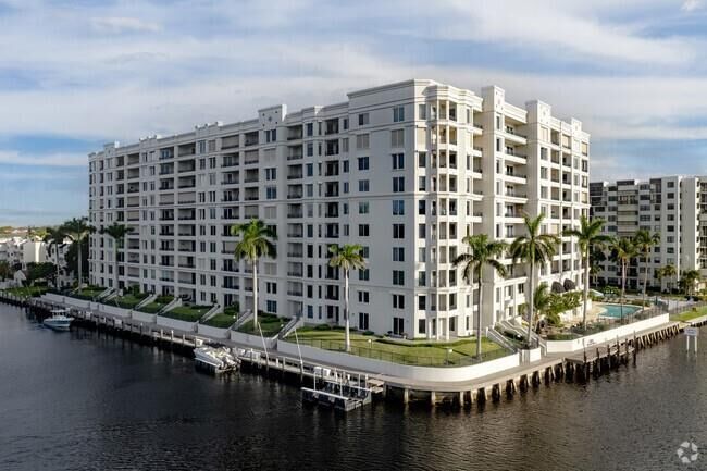 Property Photo:  2880 NE 14th Street Causeway 413  FL 33062 