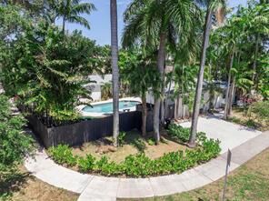 Property Photo: 1400 NE 4th Court 1 FL 33301