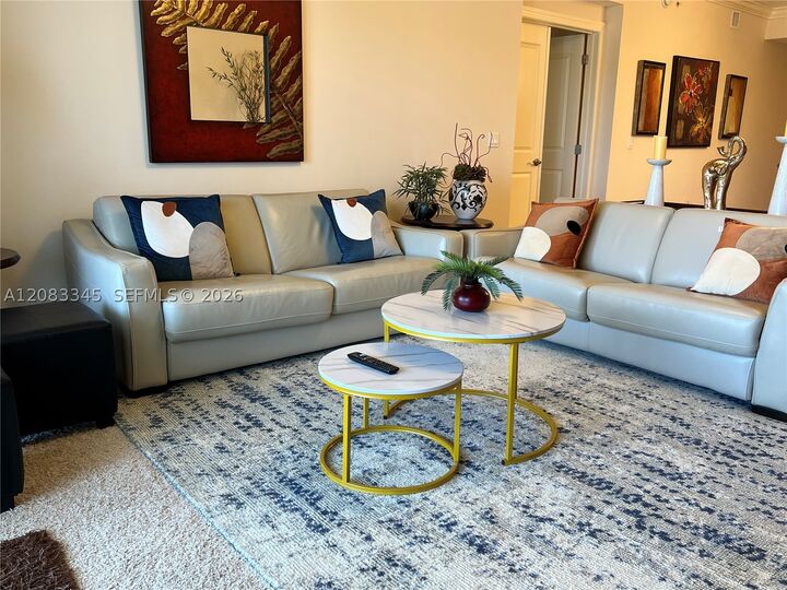 Property Photo: 1809 N 1st 402 FL 32250