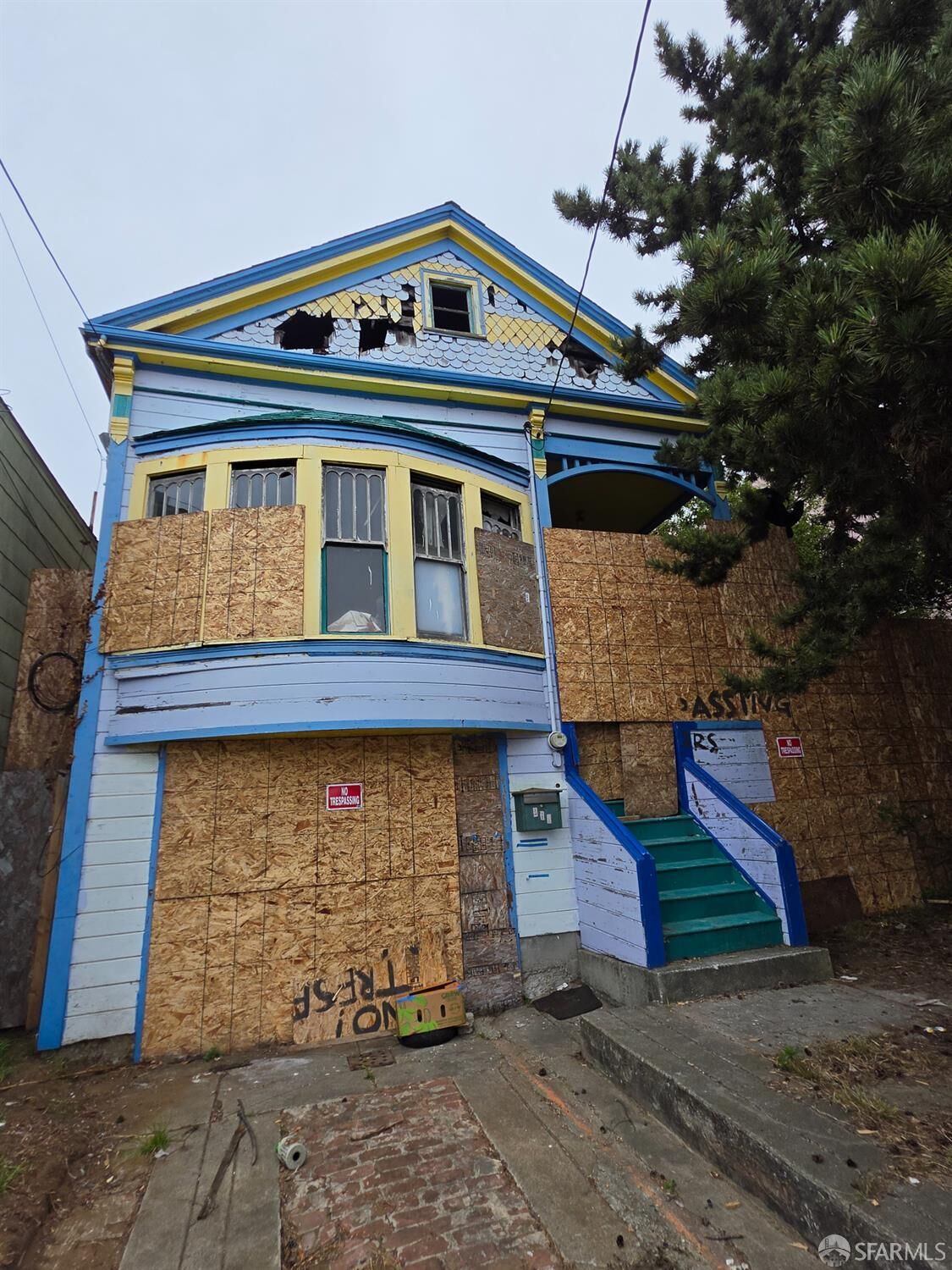 Property Photo: 266 Farallones Street CA 94112