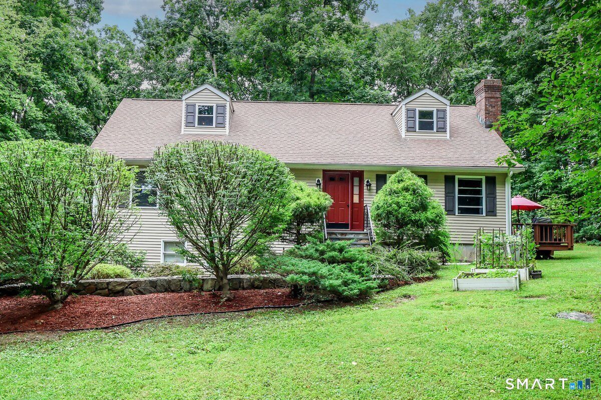 Property Photo:  21 April Drive  CT 06776 