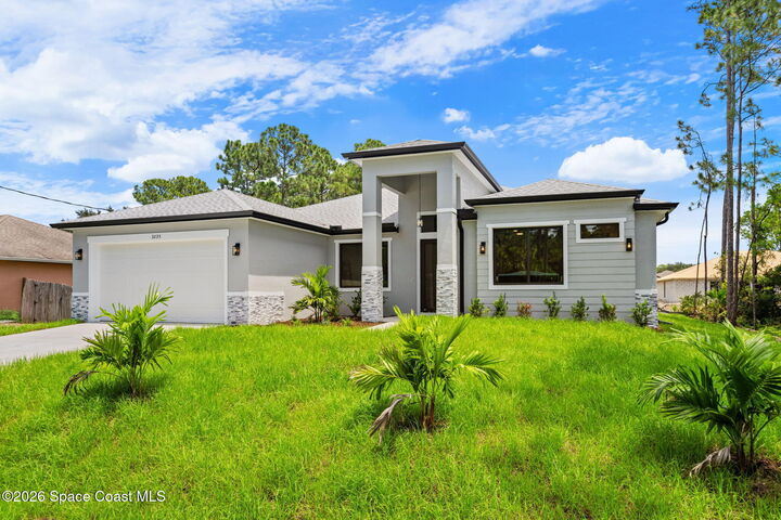Property Photo:  1749 Hayworth Circle NW  FL 32907 