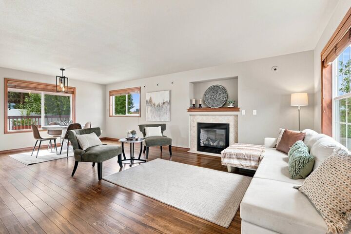 Property Photo:  16204 E 10th Ln  WA 99037 