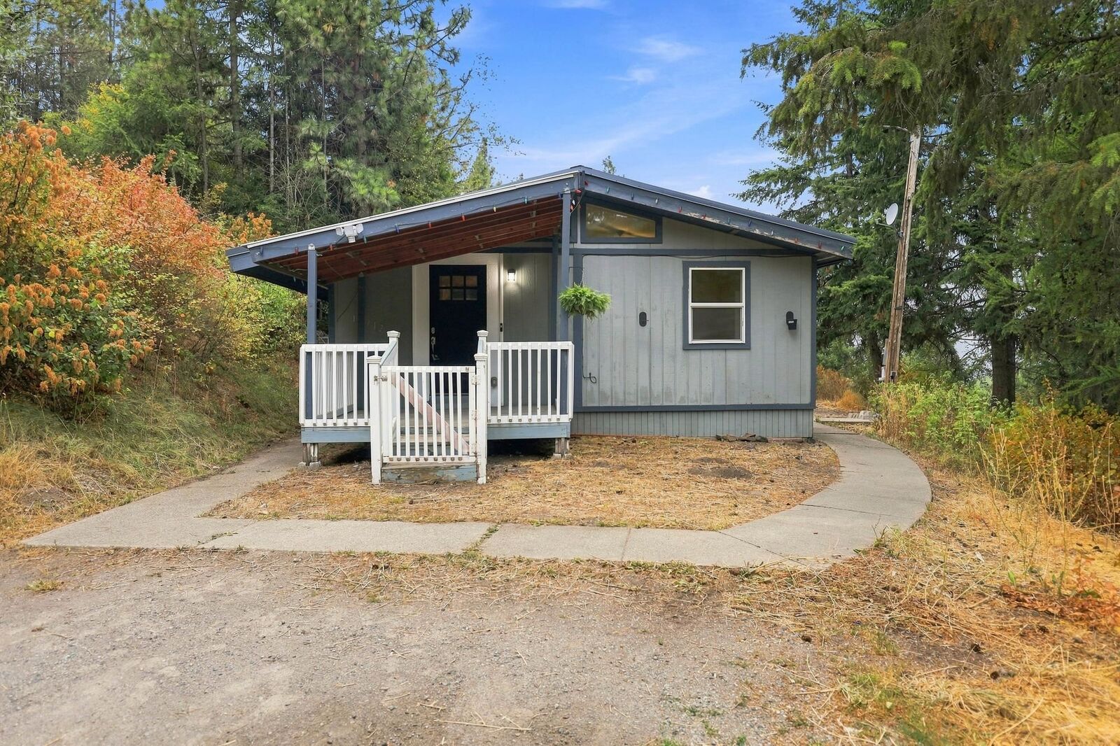Property Photo:  17312 E Judkins Rd  WA 99217 