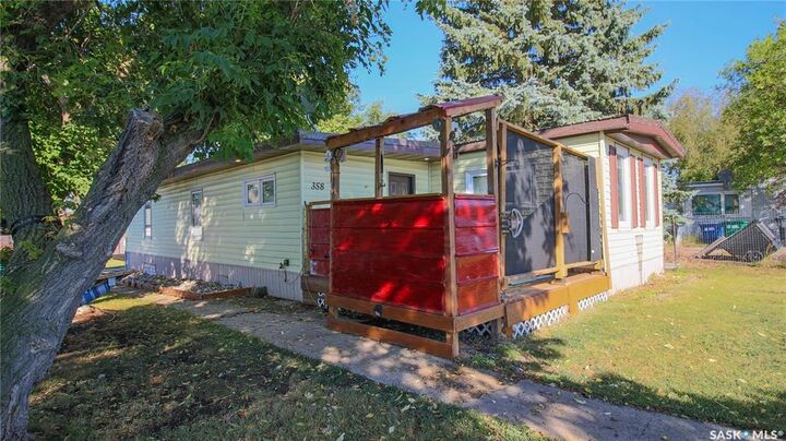 Property Photo: 358 Main Street SK S0G 0E0