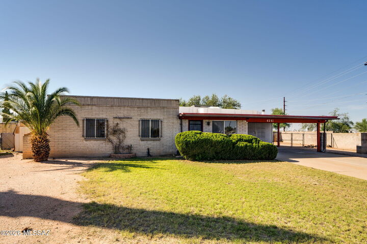 Property Photo:  4241 S Kolb Road  AZ 85730 