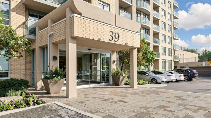 Property Photo: 39 Oneida Crescent 212 ON L4B 4T9