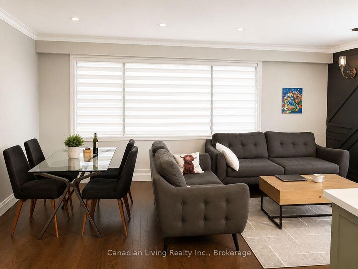 Property Photo:  53 Flintrdige Road  ON M1P 1C4 