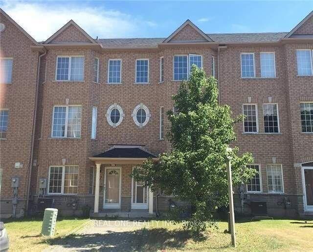 Property Photo:  15 Azalea Gate Way  ON L3T 7T9 