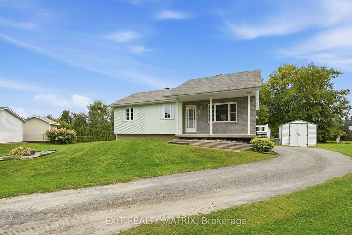 Property Photo:  33 Frost Avenue  ON K6A 2T4 