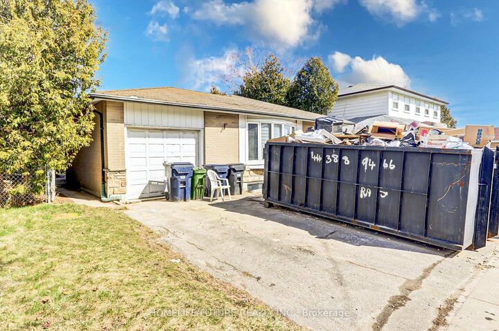 Property Photo:  60 Edenmills Drive Bsmt  ON M1E 4L2 