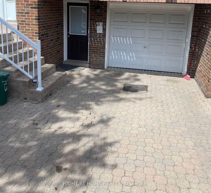 Property Photo:  3083 Rymal Road  ON L4Y 3B4 