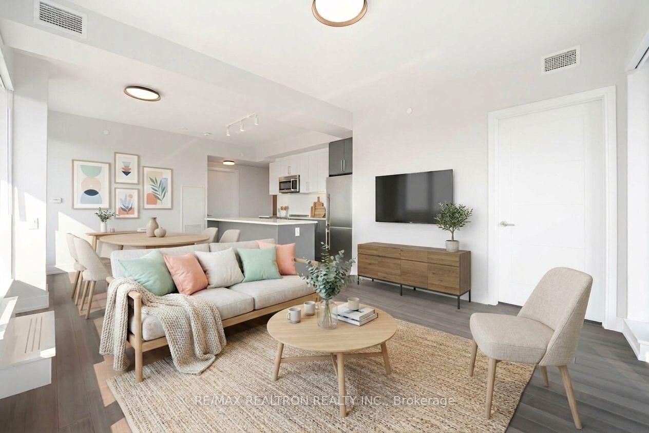 Property Photo:  2525 Bathurst Street 1203  ON M6B 2Y9 