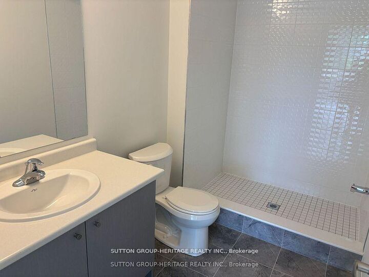 Property Photo:  14 Cherry Hill Lane  ON L4N 6K7 
