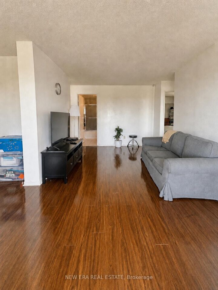 Property Photo: 115 Hillcrest Avenue 1912 ON L5B 3Y9