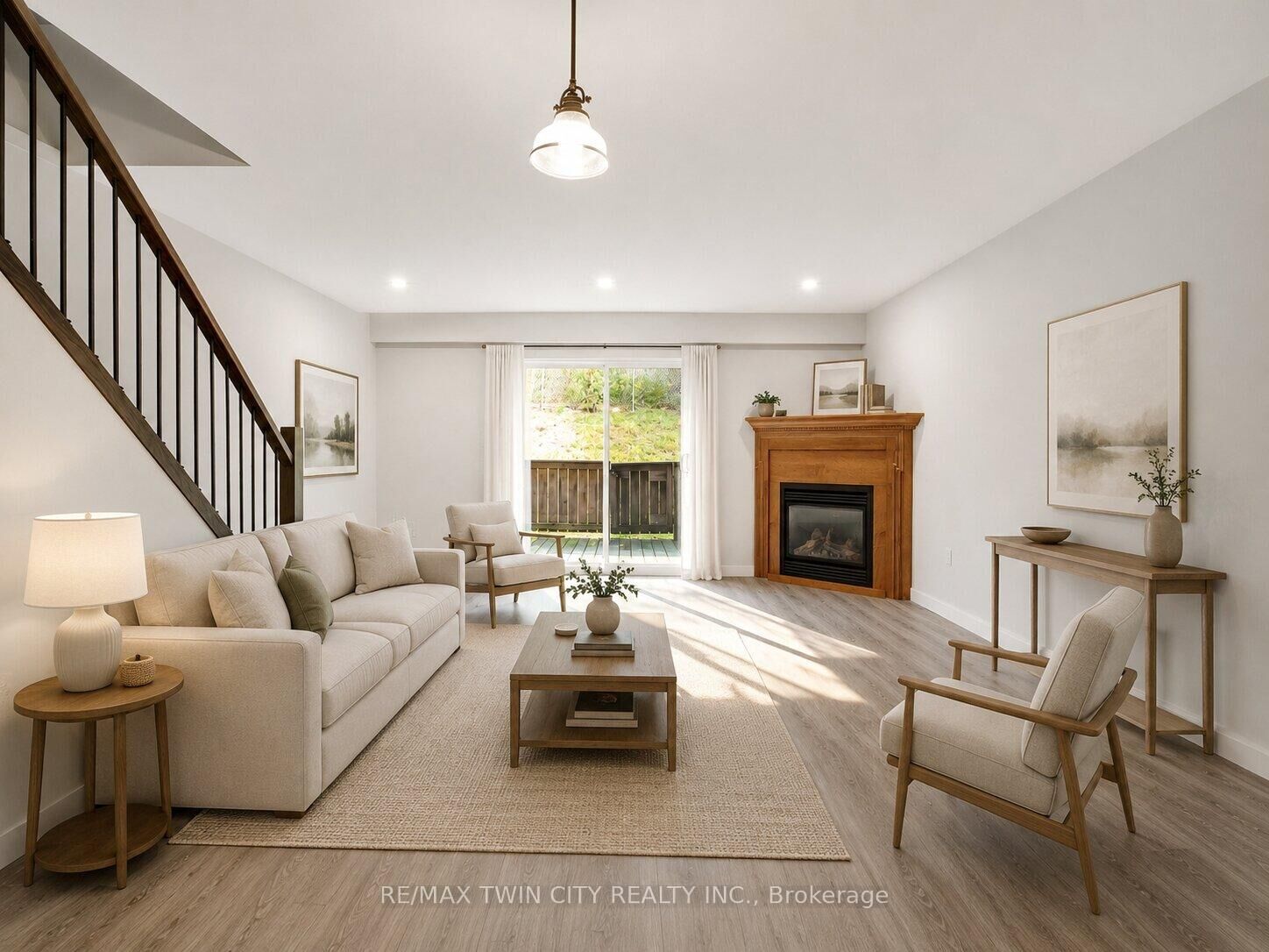 Property Photo: 162 Jansen Avenue 25 ON N2A 2L7