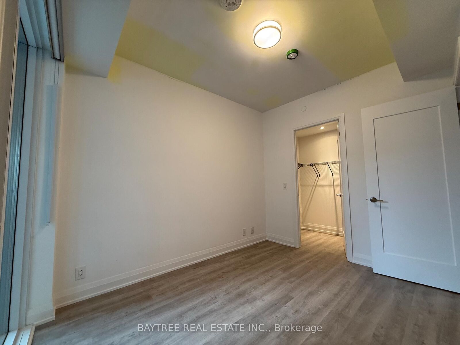 Property Photo:  65 Broadway Avenue 902  ON M4P 1T9 