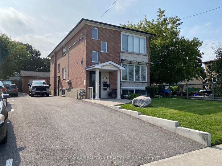 Property Photo:  596 Farewell Street Bsmt  ON L1H 6N1 