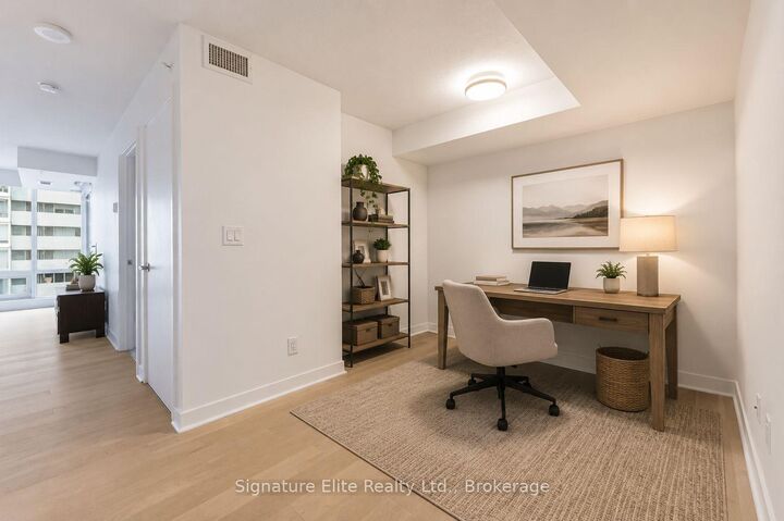 Property Photo: 295 Adelaide Street W 1708 ON M5V 0L4