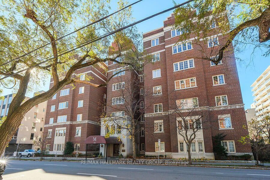 Property Photo:  260 Metcalfe Street 2C  ON K2P 1R6 