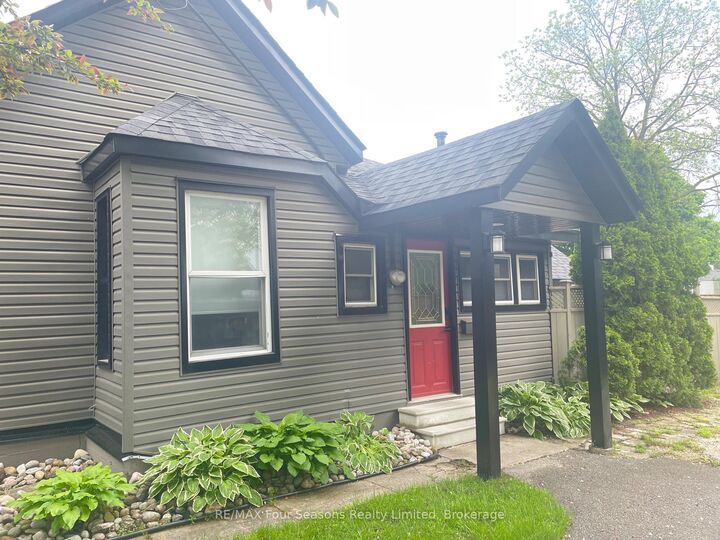 Property Photo:  61 Sixth Street  ON L9Y 1Y8 