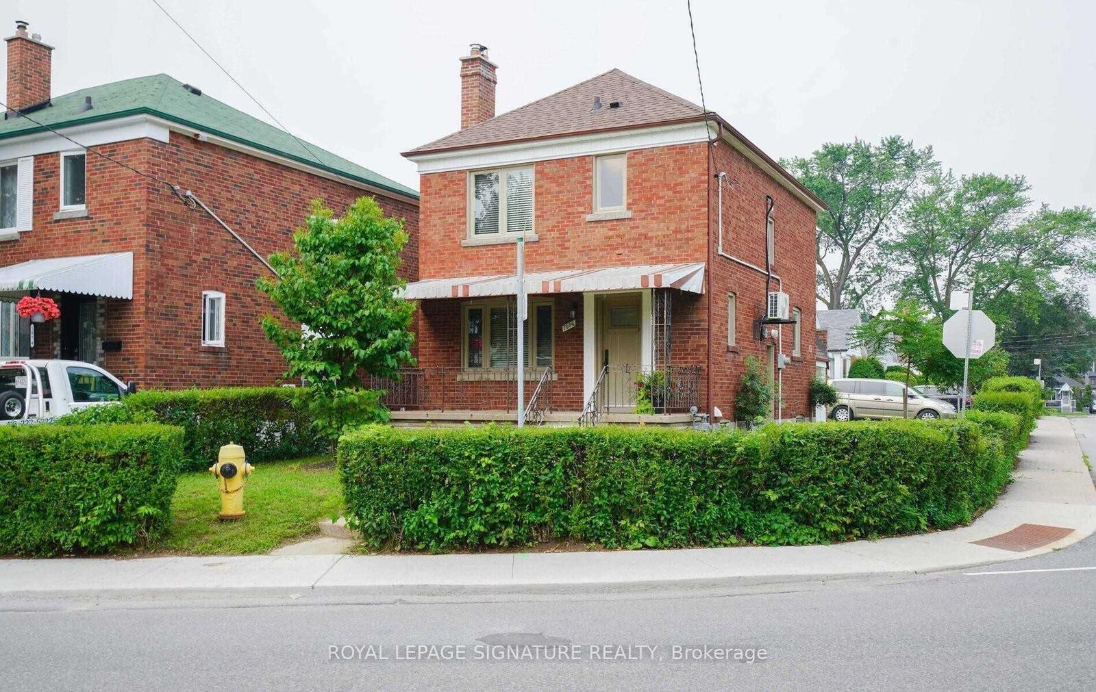 Property Photo:  1076 Greenwood Avenue  ON M4J 4E3 