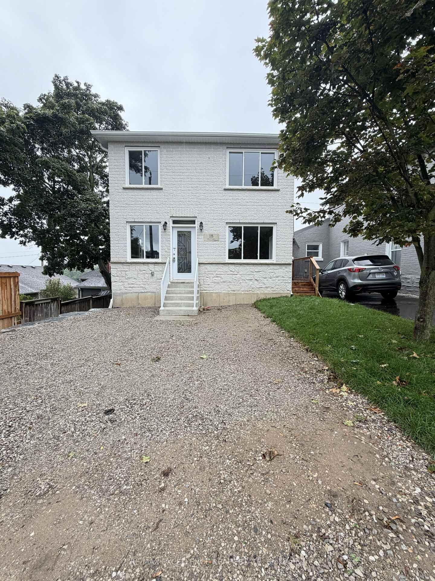 Property Photo:  18 Huff Avenue  ON N3R 2A3 