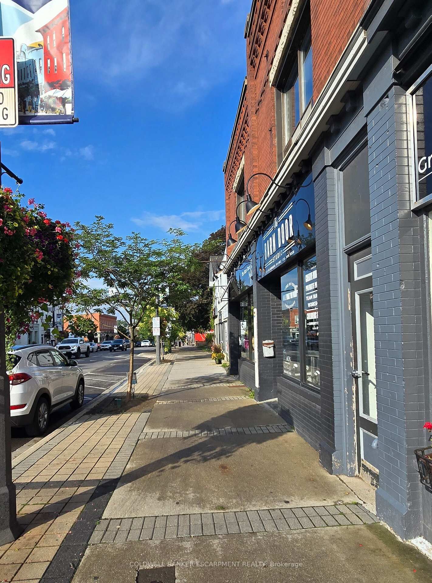 Property Photo: 154 Main Street E B ON L9T 1N6