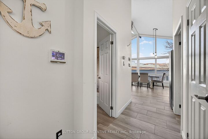 Property Photo:  211 Moon Point Drive  ON L3V 6H1 