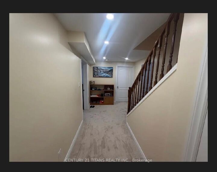 Property Photo:  4 Hania Terrace Basement  ON M1C 4Z9 