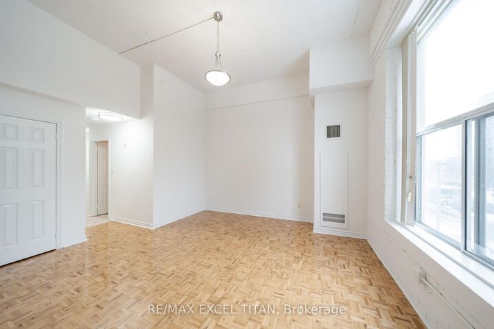 Property Photo:  1401 Dupont Street 115  ON M6H 4J7 