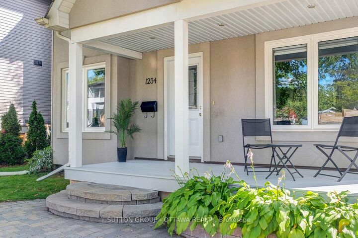 Property Photo:  1234 Anoka Street  ON K1V 6C6 