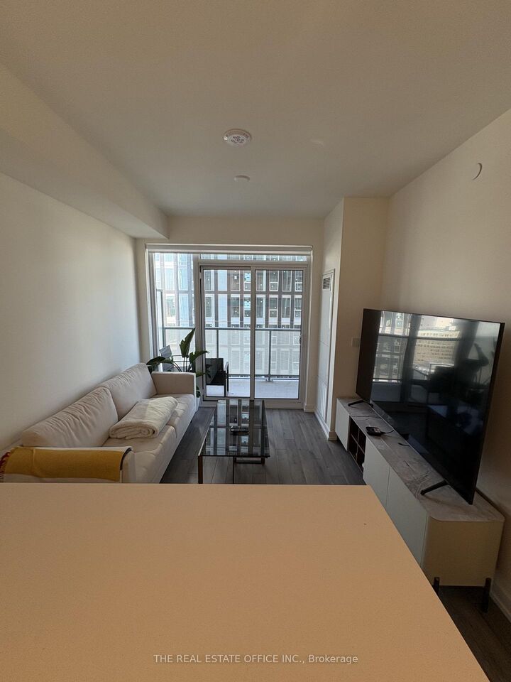 Property Photo:  89 Church Street 3301  ON M5C 0B7 