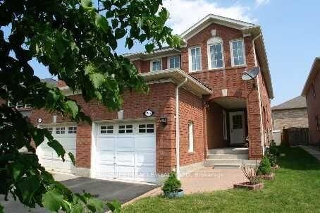 Property Photo:  1169 Quest Circle  ON L5N 8B9 