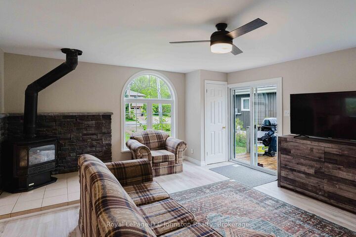 Property Photo:  229 Edward Street  ON N0H 2L0 