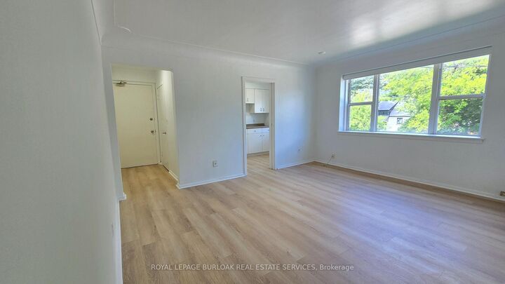 Property Photo:  849 Brant Street 6  ON L7R 2J6 