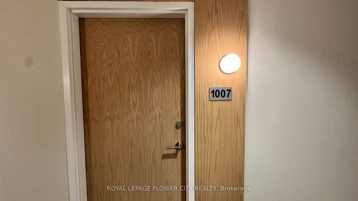Property Photo:  2825 Jane Street 1007  ON M3N 0A8 