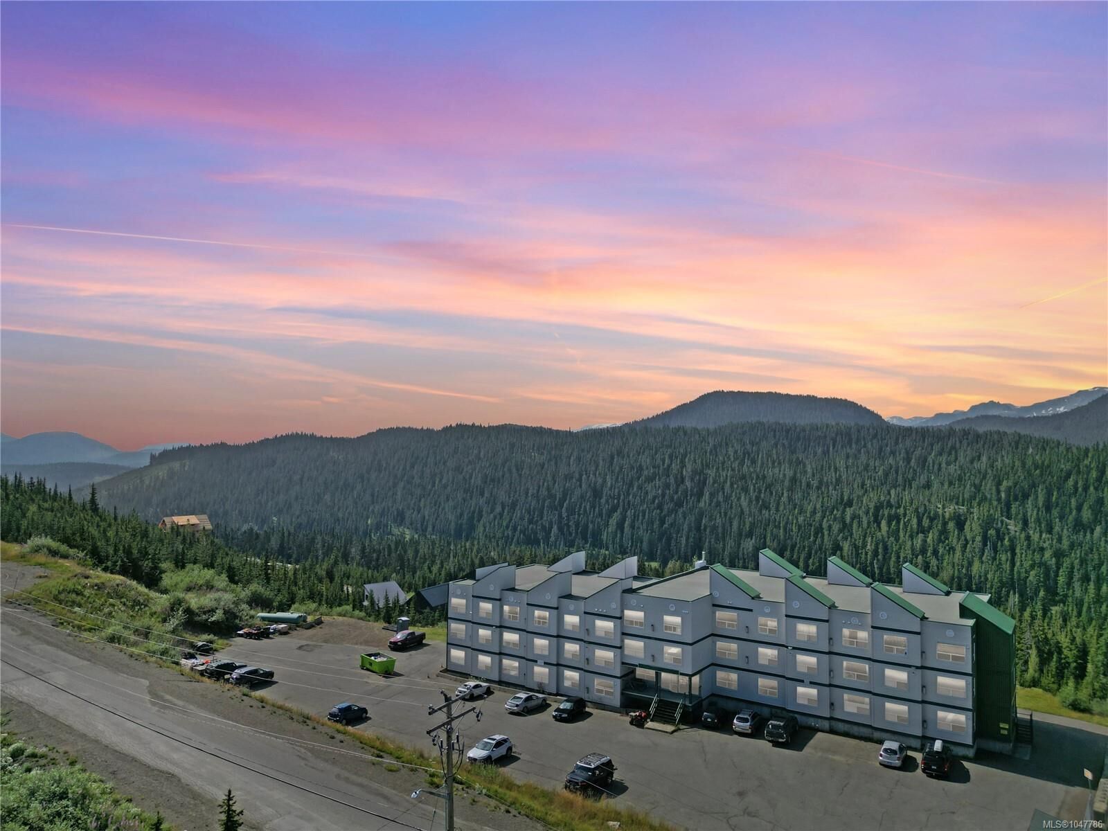 Property Photo:  1105 Henry Rd #205  BC V9J 1L0 