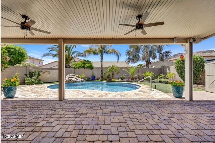 Property Photo:  5511 W Molly Lane  AZ 85083 