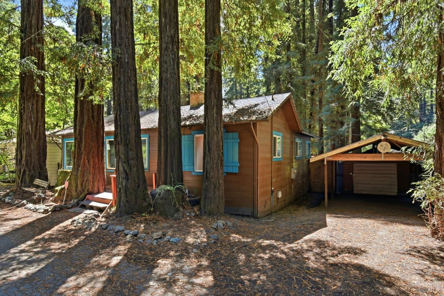 Property Photo: 15400 Canyon 3 Road CA 95446