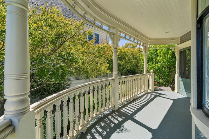 Property Photo:  325 Fitch Street  CA 95448 